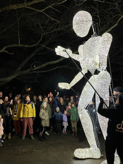 LIT! 大きな光る人形.jpg